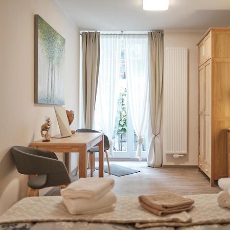 Apartments Zur Alten Konditorei Шверин Номер фото